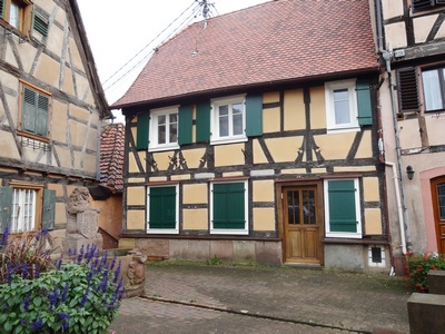 Дом на Зерновой площади, 24,  в котором жили предки иг. Нины ( Боянус)